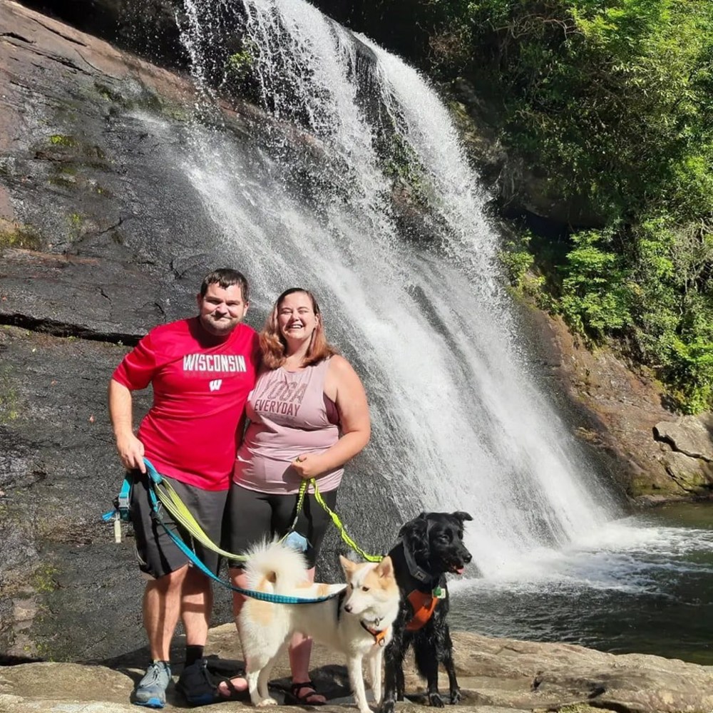 Meet your Posher, Liz